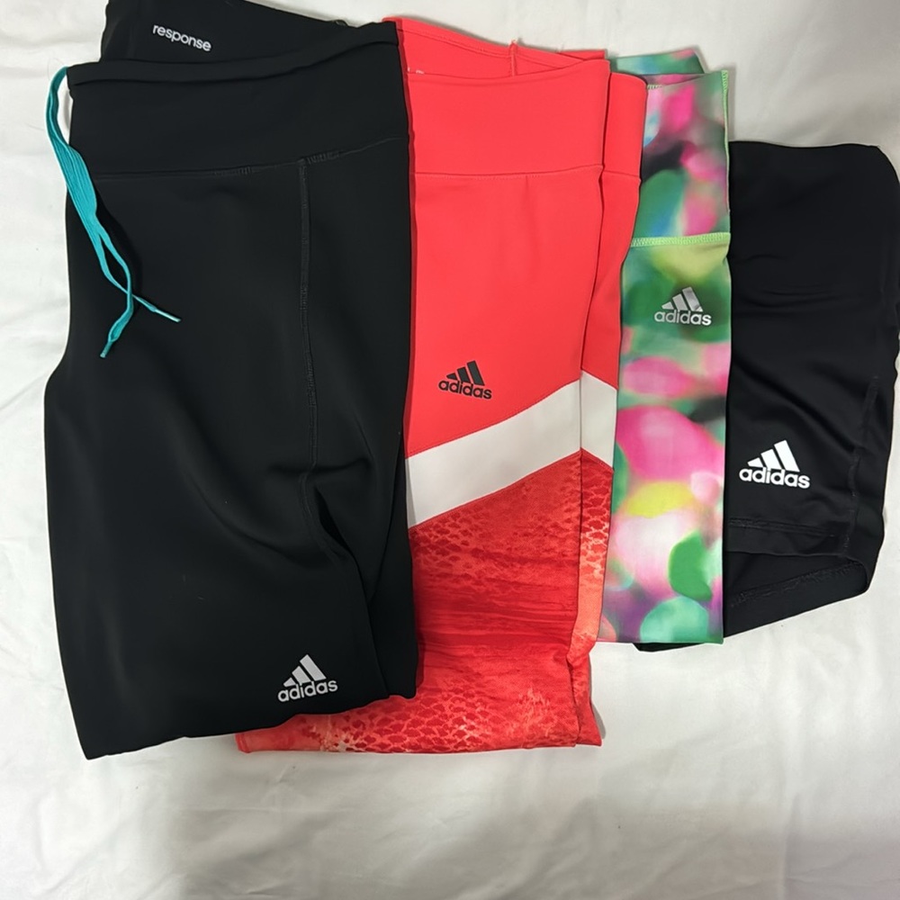 Lot of Adidas leggings (4)